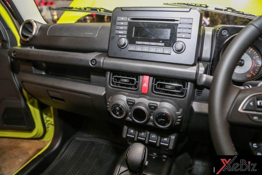 Suzuki Jimny 2019 có giá rẻ tại Nhật Bản