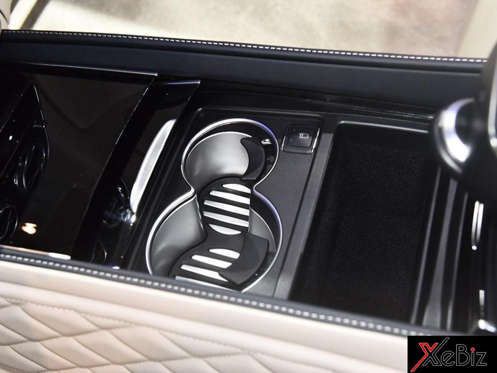 Ngăn đựng cốc của Mercedes-Maybach S680 2018 Ngăn đựng cốc của Mercedes-Maybach S680 2018