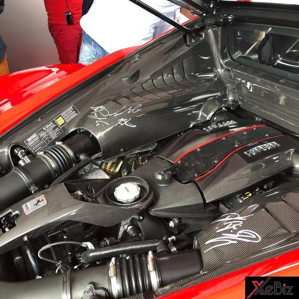 Động cơ của Ferrari 488 Pista Piloti