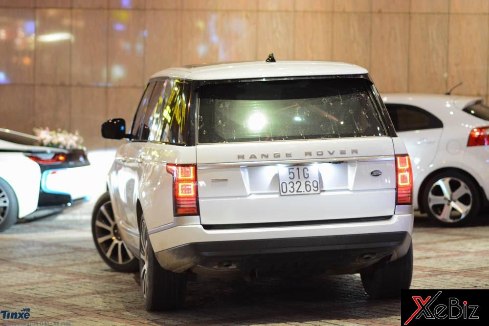 Ngoài 3 chiếc BMW i8, đám cưới Diệp Lâm Anh còn xuất hiện nhiều chiếc xe sang