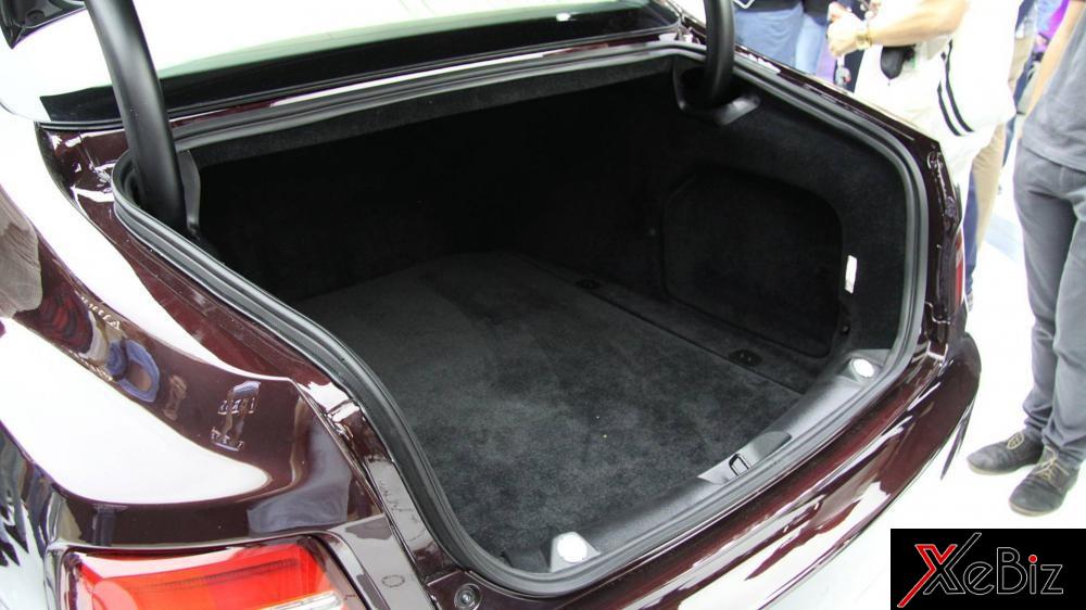 Khoang hành lý của Aurus Senat