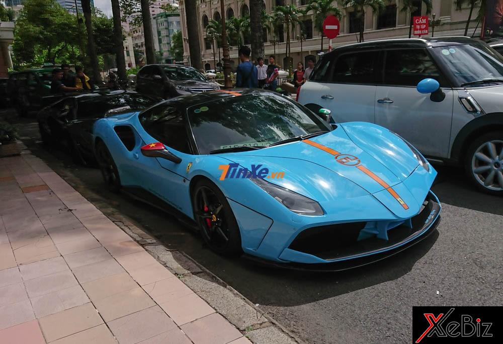 Ngoại thất xe dán màu xanh ngọc
