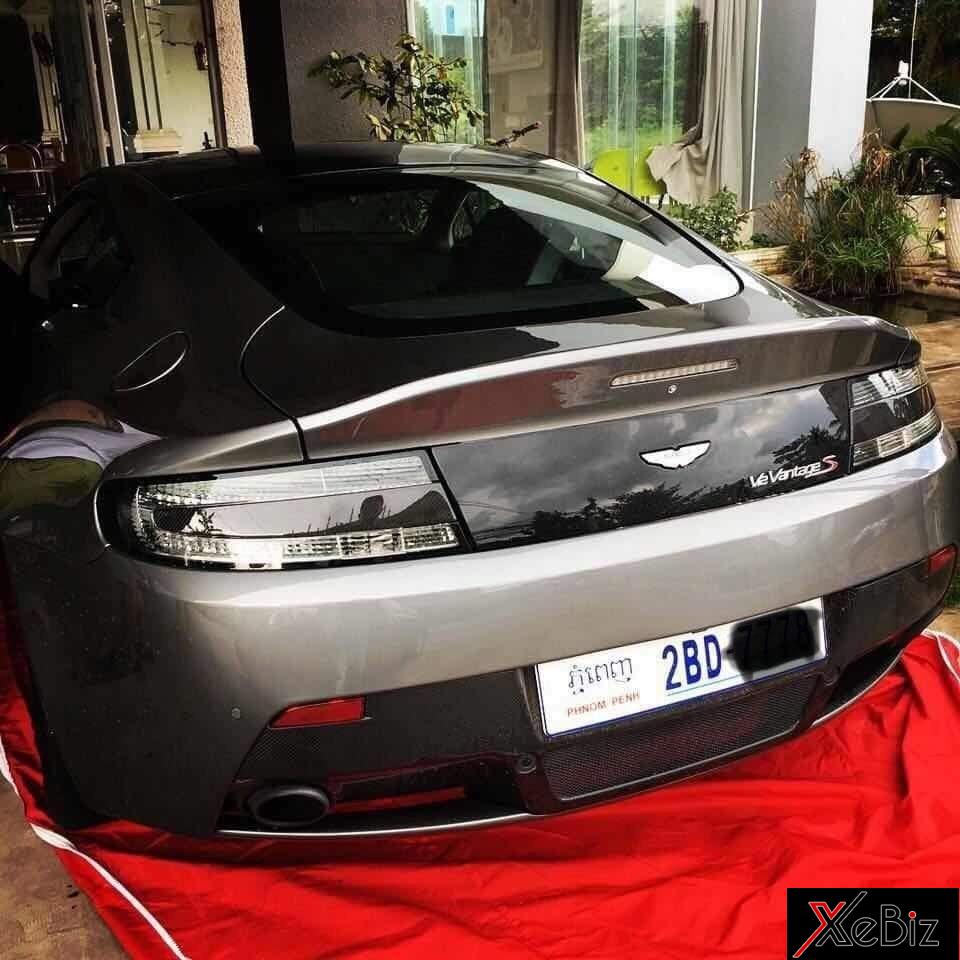 Aston Martin V12 Vantage S mới lăn bánh hơn 7.000 km và có giá rao bán khoảng 6,49 tỷ Đồng Aston Martin V12 Vantage S mới lăn bánh hơn 7.000 km và có giá rao bán khoảng 6,49 tỷ Đồng
