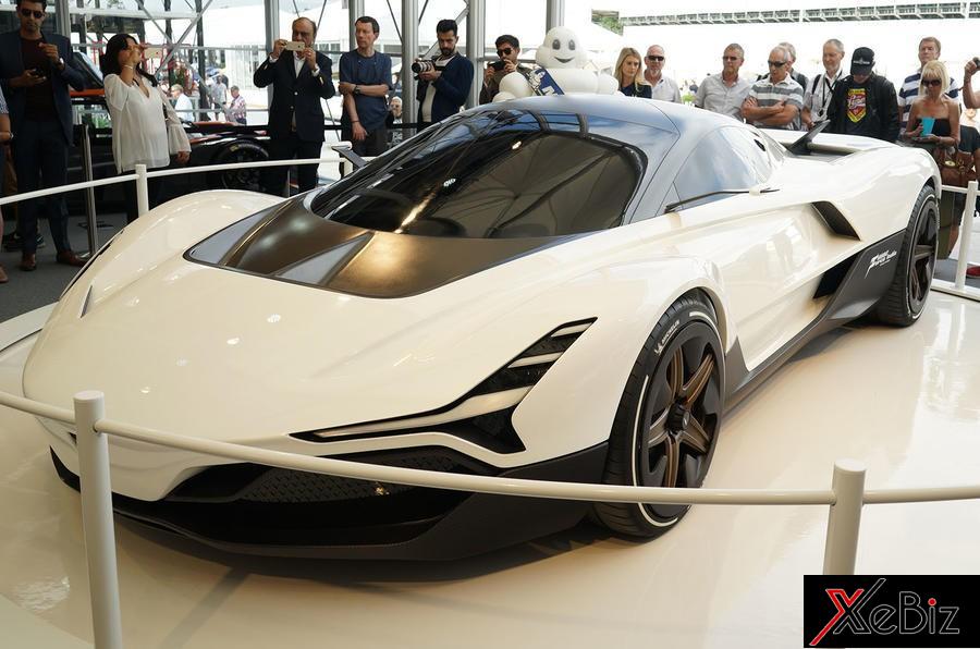 Cận cảnh thiết kế đầu xe của Vazirani Shul