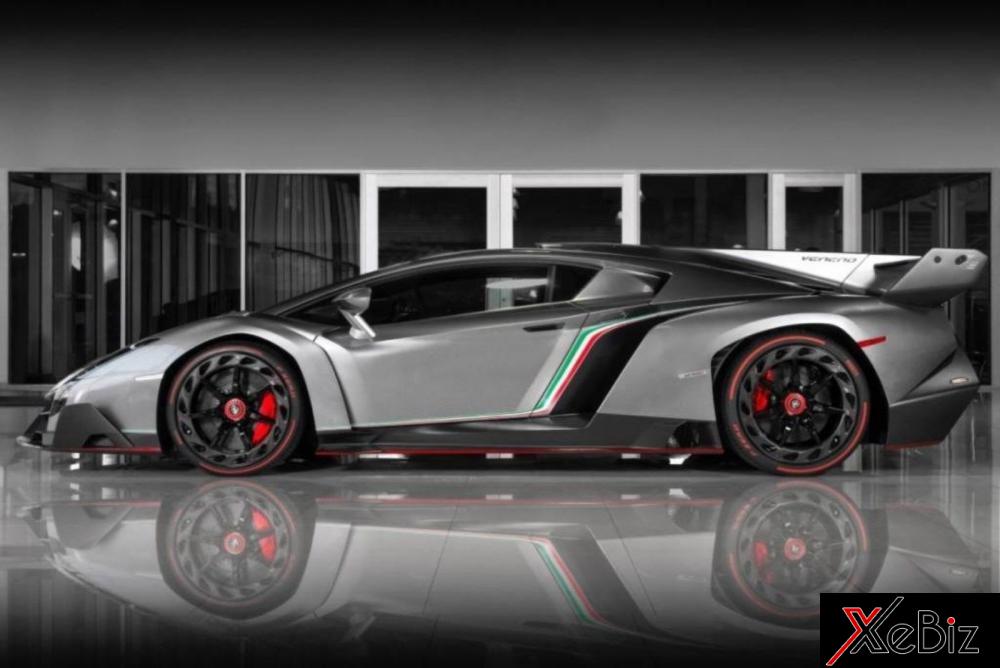 Lamborghini Veneno chưa bao giờ được lái trên các con đường công cộng hoặc đường đua kể từ khi được giao đến tay chủ nhân vào năm 2010 Lamborghini Veneno chưa bao giờ được lái trên các con đường công cộng hoặc đường đua kể từ khi được giao đến tay chủ nhân vào năm 2010 1