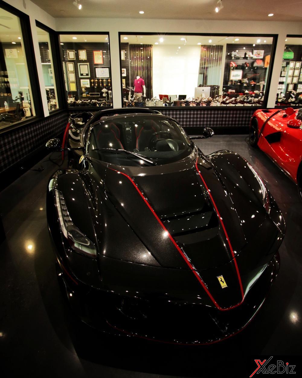Siêu xe Ferrari LaFerrari Aperta màu đen Siêu xe Ferrari LaFerrari Aperta màu đen