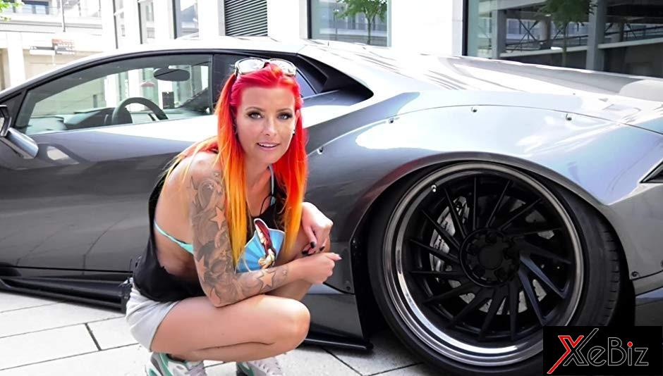 Đây là màu sơn nguyên bản của siêu xe Lamborghini Huracan LP610-4 độ Liberty Walk thuộc sở hữu của Lexy Roxx