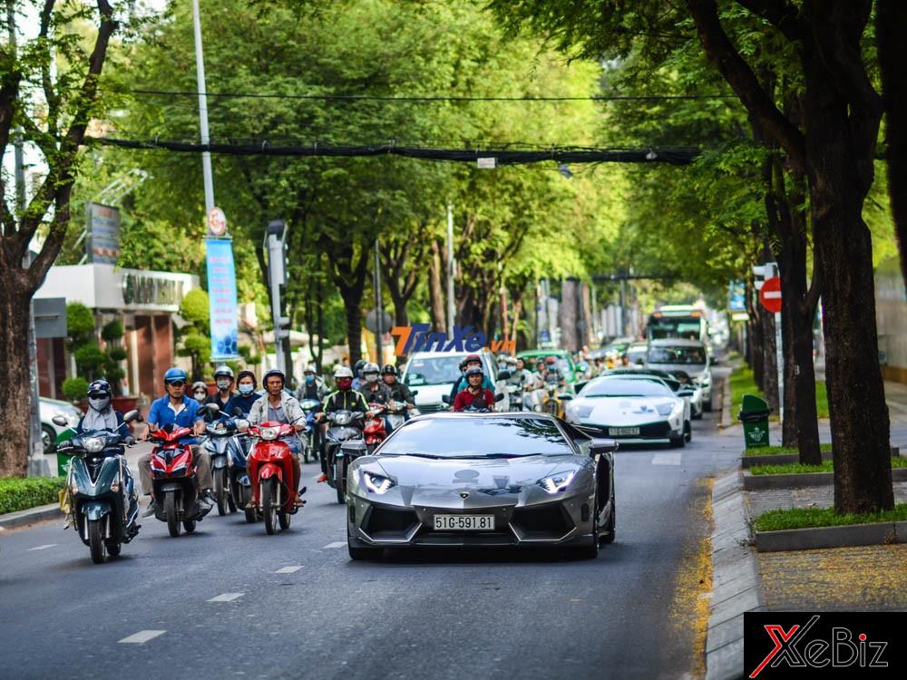  Lamborghini Aventador LP700-4 độ body kit DMC độc nhất Việt Nam trong ngày đầu tiên diễn ra sự kiện diễu hành siêu xe của Chủ tịch Trung Nguyên.
