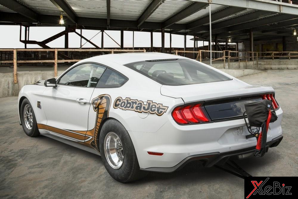 “Hổ mang chúa” Ford Mustang Cobra Jet giá 3 tỷ có gì đặc biệt
