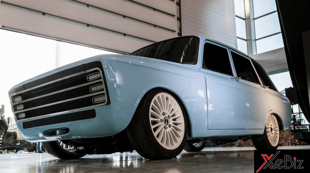 CV-1 được dựa trên&nbsp;IZH-21252 Kombi với một số nét đổi mới về hình thức lẫn công nghệ