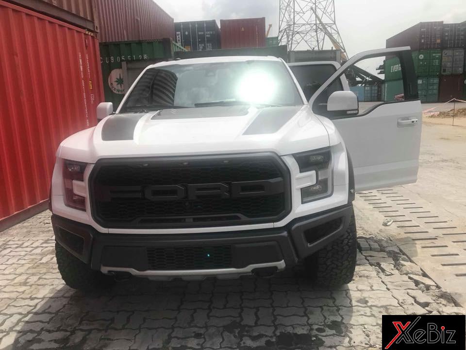 Đây là chiếc Ford F-150 Raptor thứ 3 được đưa về nước trong năm 2018