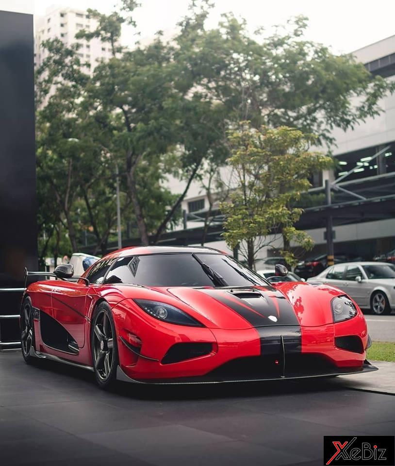 Đây là chiếc Koenigsegg Agera RS độc nhất vô nhị tại Singapore và đồng thời là 1 trong 25 chiếc Agera RS được sản xuất trên toàn thế giới Đây là chiếc Koenigsegg Agera RS độc nhất vô nhị tại Singapore và đồng thời là 1 trong 25 chiếc Agera RS được sản xuất trên toàn thế giới