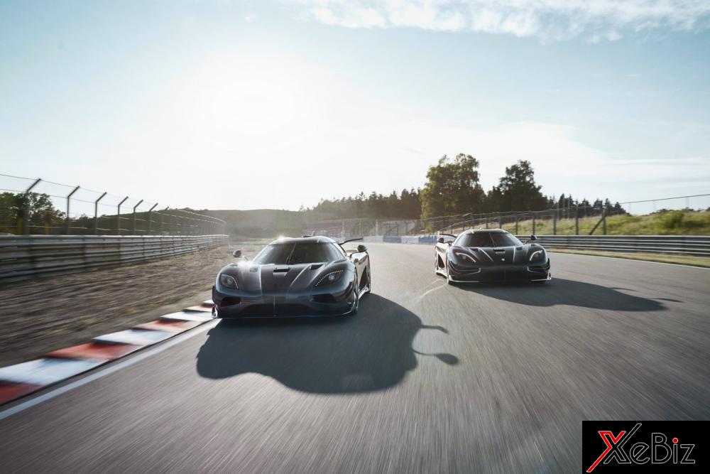 Đây là 2 chiếc xe Koenigsegg Agera cuối cùng được sản xuất và nằm trong bộ sưu tập Final Edition với chỉ có 3 chiếc được cho ra đời