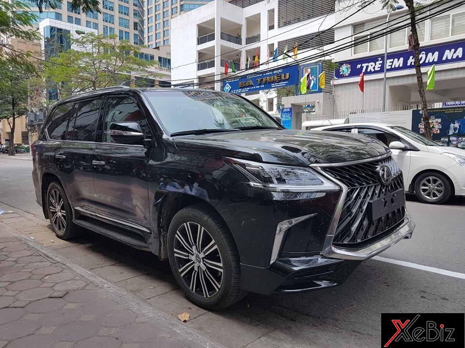 Tại thị trường Việt Nam, Lexus LX570 Super Sport 2018 có giá bán 10 tỷ Đồng Tại thị trường Việt Nam, Lexus LX570 Super Sport 2018 có giá bán 10 tỷ Đồng