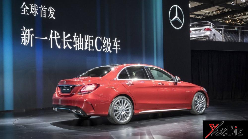 Mercedes-Benz C-Class L 2018 là bản kéo dài của C-Class