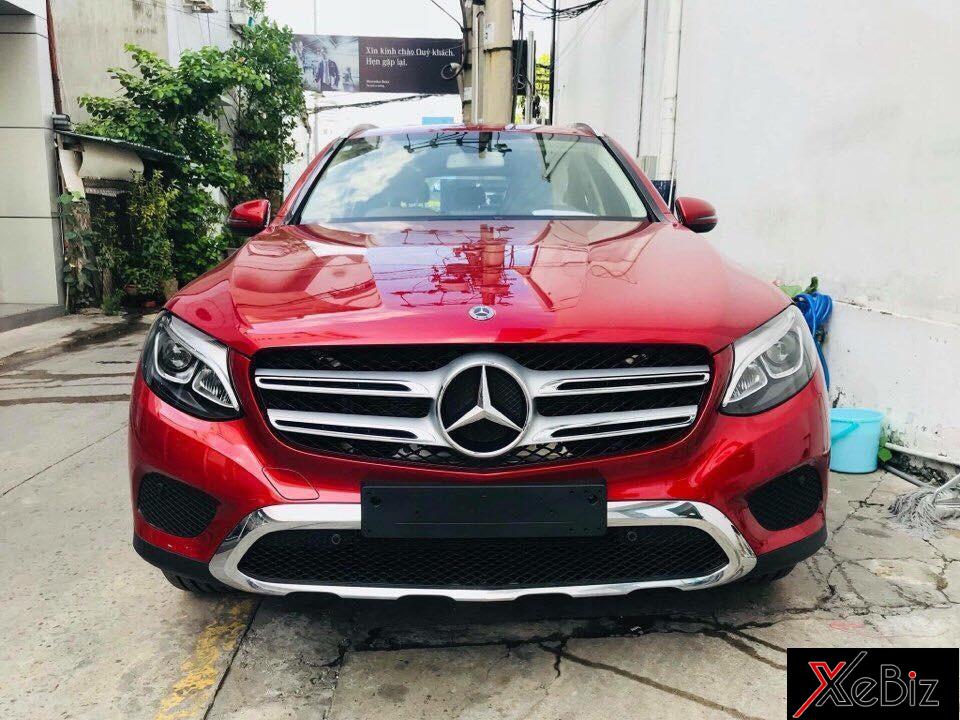 Mercedes-Benz GLC200 2018 vẫn được trang bị đèn pha LED nhưng không có công nghệ Multibeam LED