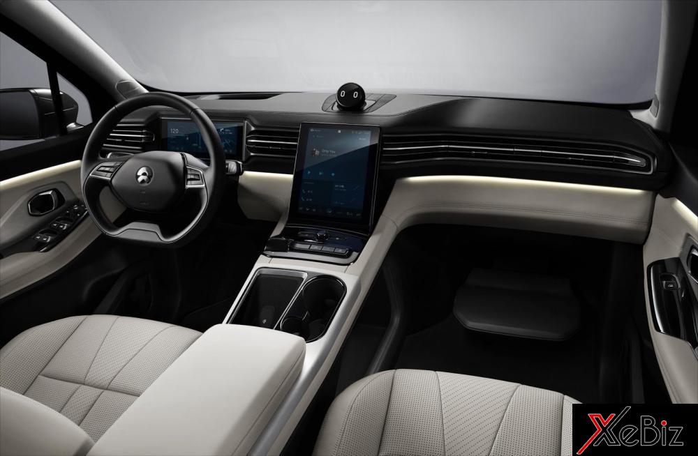  Nội thất khoang lái có tính hiện đại của ES8