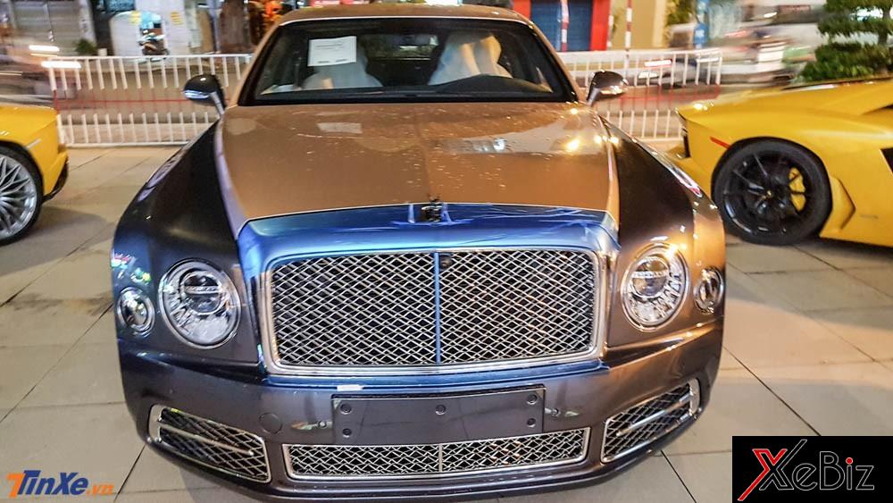 Bentley Mulsanne phiên bản trục cở sở dài EWB đời 2018 của doanh nhân quận 12 mới tậu Bentley Mulsanne phiên bản trục cở sở dài EWB đời 2018 của doanh nhân quận 12 mới tậu