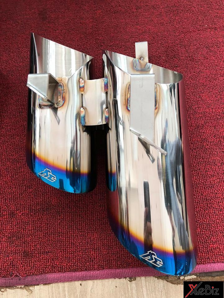 Ống xả độ FI của Lamborghini Huracan LP610-4 tại Bạc Liêu có màu Titan Blue Ống xả độ FI của Lamborghini Huracan LP610-4 tại Bạc Liêu có màu Titan Blue