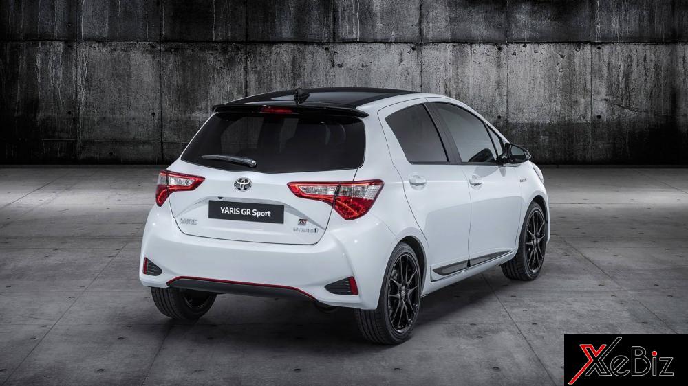 Toyota Yaris GR Sport 2019 là xe hybrid nên rất tiết kiệm xăng