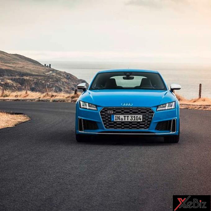 Audi TTS 2019 được bổ sung hốc gió trước cỡ lớn Audi TTS 2019 được bổ sung hốc gió trước cỡ lớn