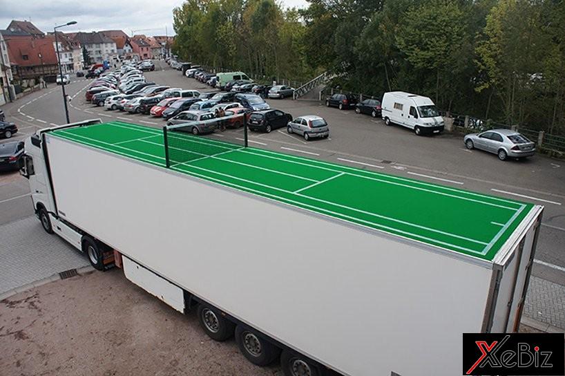 Đôi khi lại là một chiếc xe công thành sân tennis tí hon