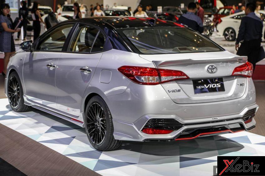 Toyota Vios TRD 2018 đi kèm nóc và cột C màu đen