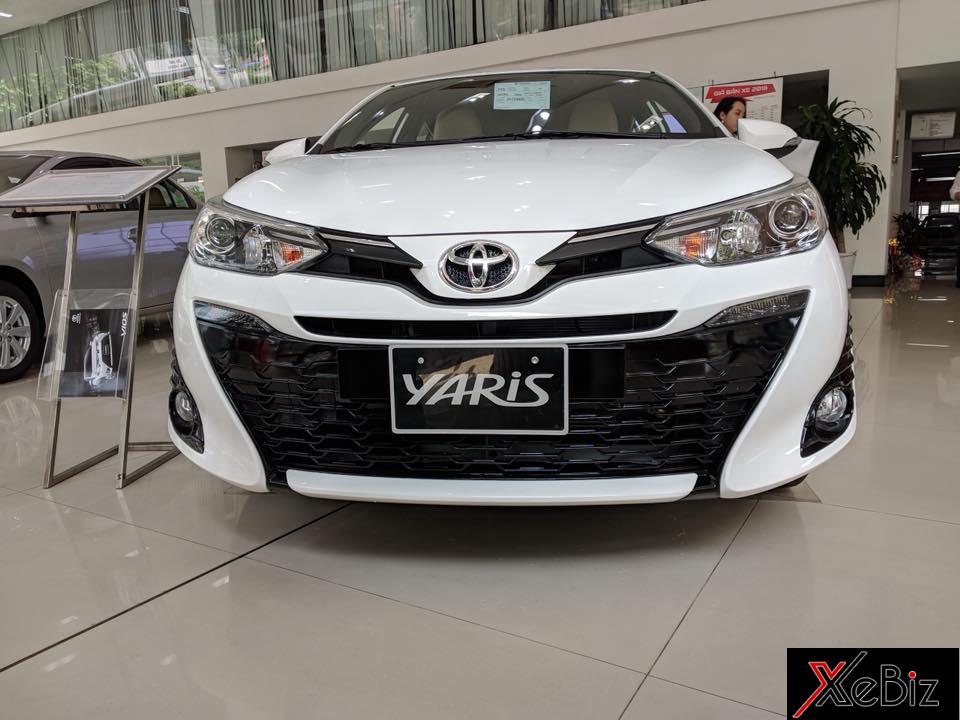 Cận cảnh thiết kế đầu xe của Toyota Yaris 2018