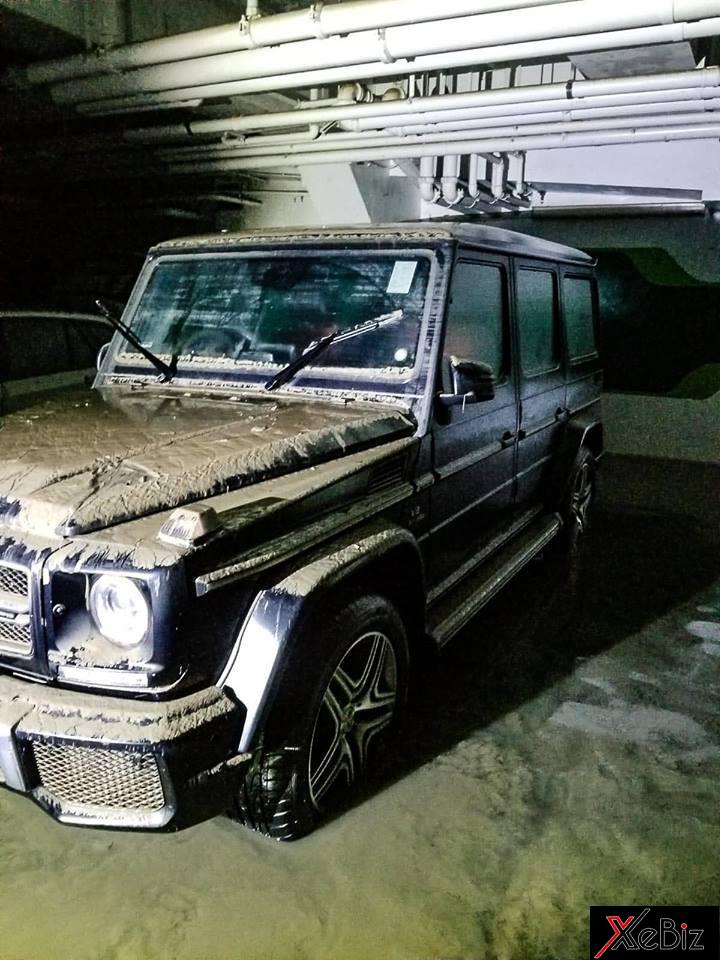 Chịu chung số phận bị nước lũ nhấn chìm tại hầm đỗ xe này cùng 2 chiếc siêu xe Lamborghini còn có chiếc Mercedes-Benz G63 AMG