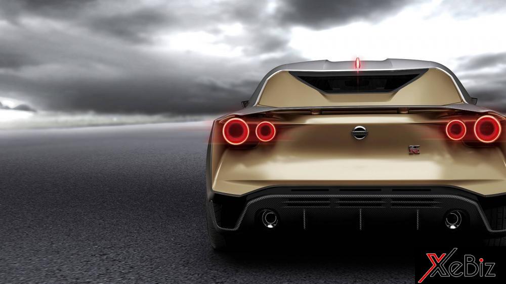 Đuôi xe Nissan GT-R50