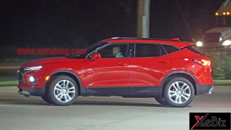 Thiết kế sườn xe của Chevrolet Blazer 2019 ngoài đời thực trông đỡ rối mắt hơn