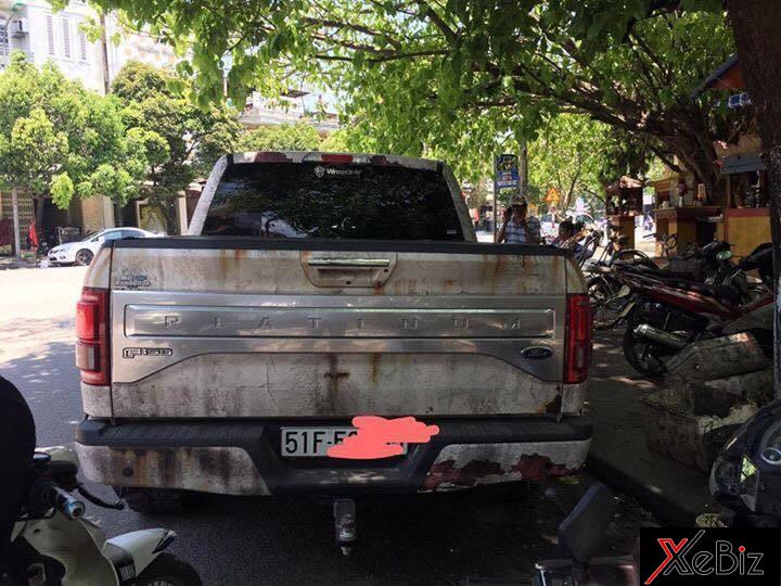 Ford F-150 Platinum dán để-can gỉ sét