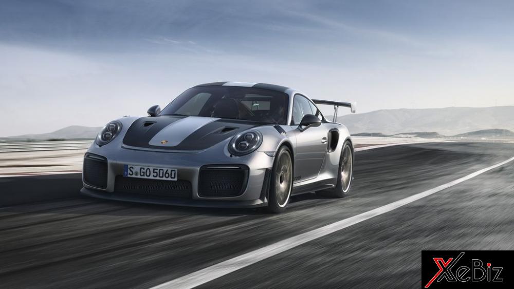 Porsche 911 GT2 RS 2018 được trang bị nhiều phụ kiện bằng sợi carbon