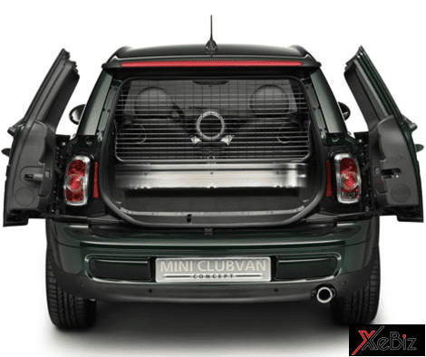 Thiết kế cửa phía sau có chỗ cắt để lộ đèn hậu của Mini Clubman