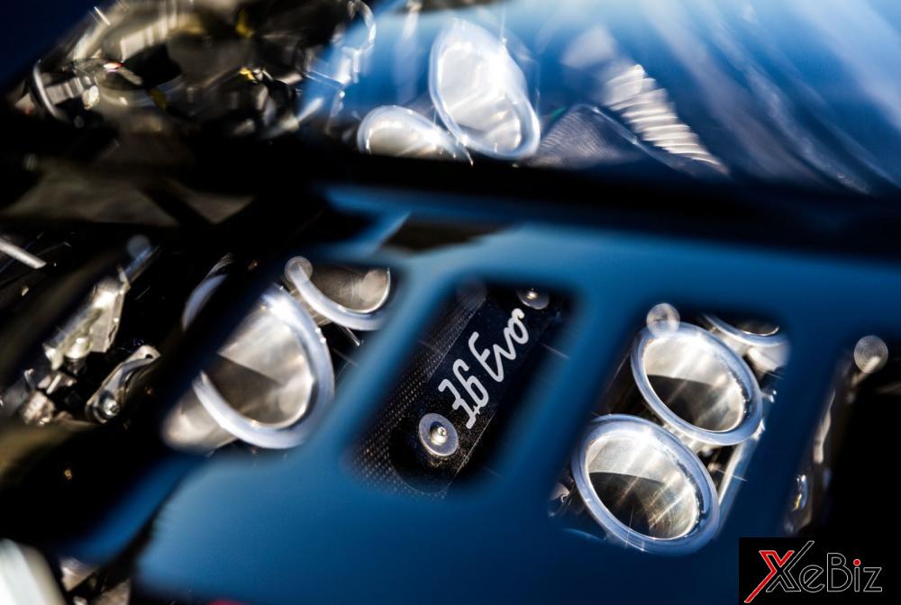 Chiếc Ferrari Dino được trang bị động cơ của F40 Chiếc Ferrari Dino được trang bị động cơ của F40
