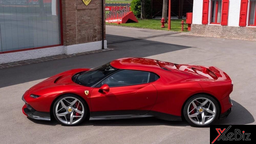 Ferrari SP38 được trang bị bộ vành hình ngôi sao 5 cánh đẹp mắt