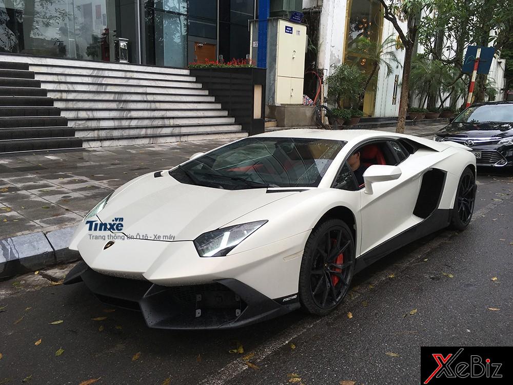 Chiếc xe Lamborghini Aventador LP700-4 được độ lại body kit lên thành phiên bản đặc biệt Chiếc xe Lamborghini Aventador LP700-4 được độ lại body kit lên thành phiên bản đặc biệt