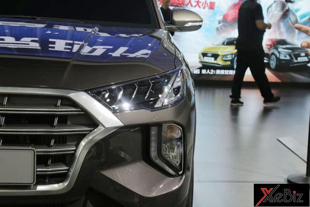 Đèn LED định vị ban ngày của Hyundai Tucson 2019 kéo dài từ trên xuống dưới Đèn LED định vị ban ngày của Hyundai Tucson 2019 kéo dài từ trên xuống dưới