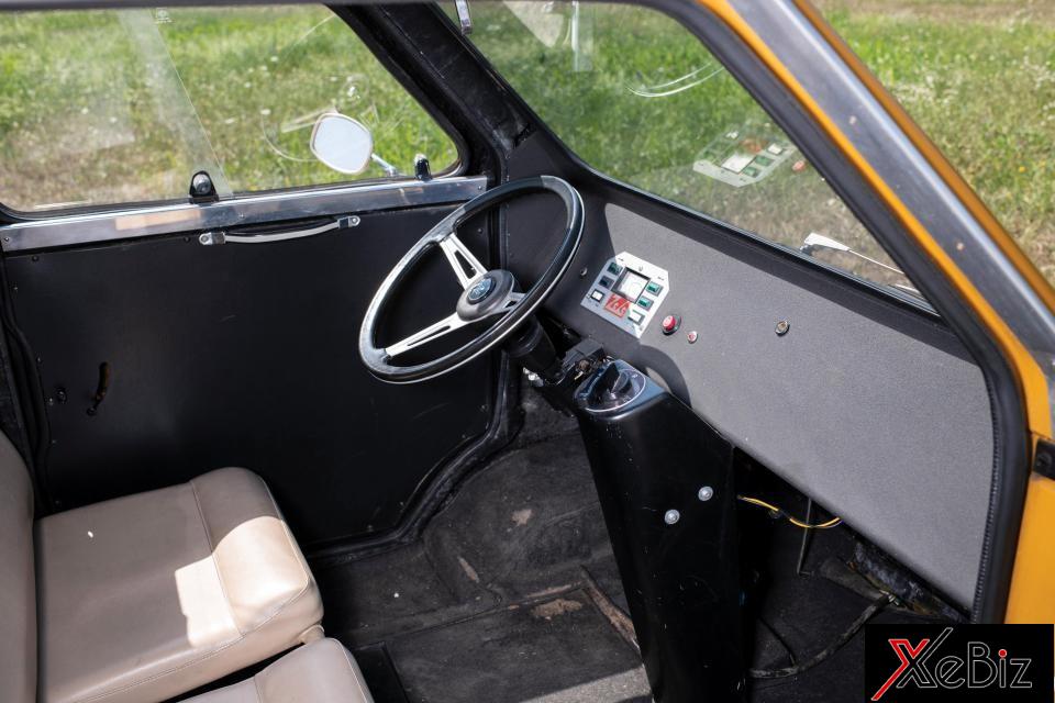 Nó có cự li di chuyển 80 km và tốc độ tối đa 40 km/h