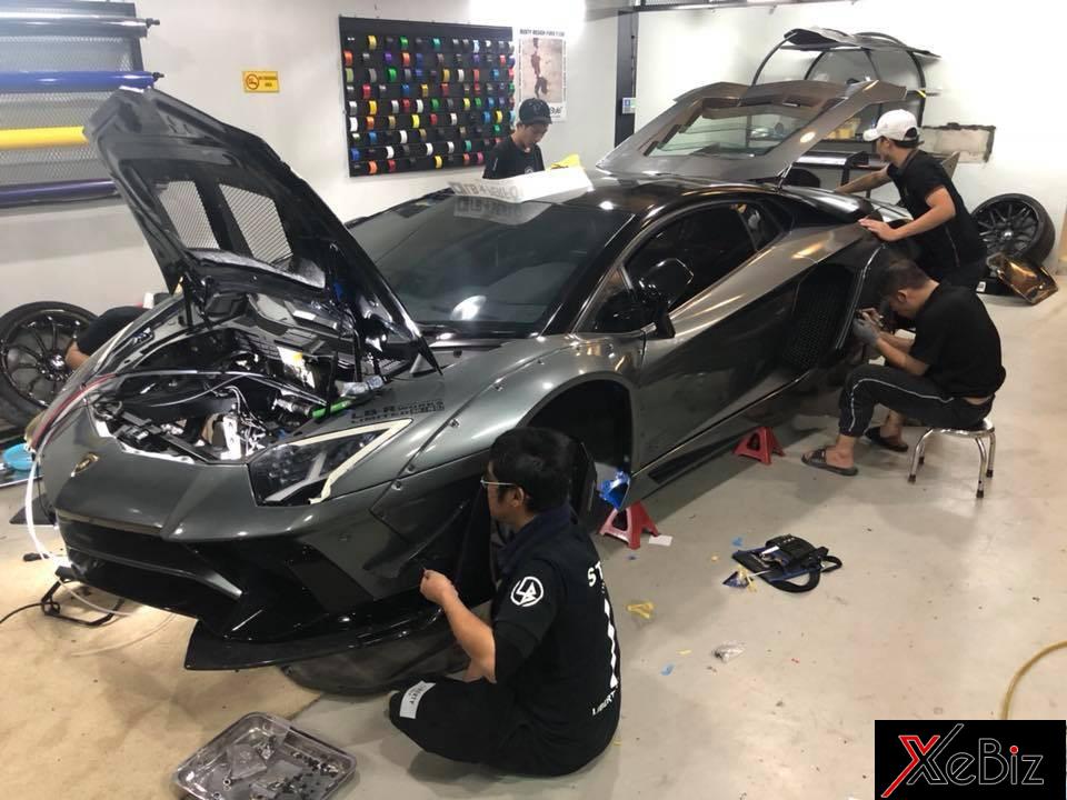 Quá trình độ đều do thợ của Liberty Walk bay từ Nhật Bản sang thực hiện