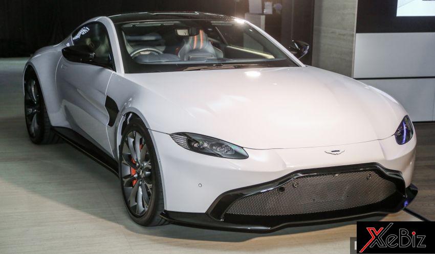 Cụm đèn pha thanh mảnh của Aston Martin V8 Vantage 2018 Cụm đèn pha thanh mảnh của Aston Martin V8 Vantage 2018