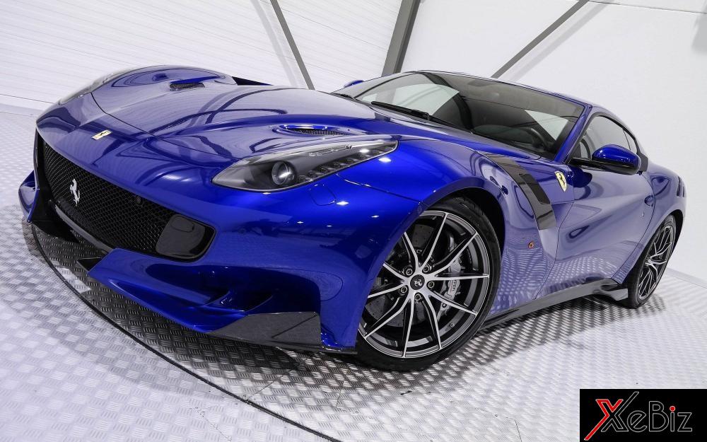 đầu xe Ferrari F12tdf đầu xe Ferrari F12tdf 2
