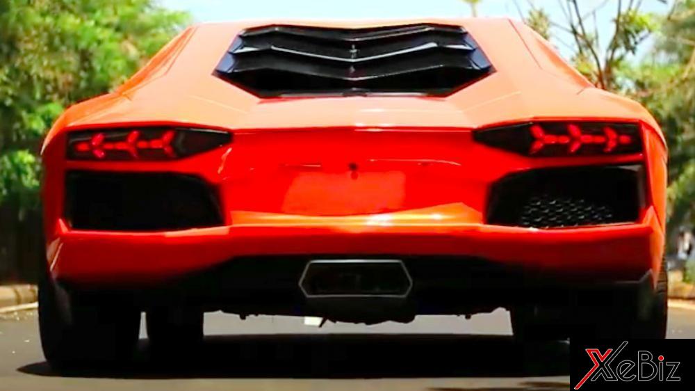 Ống xả nằm giữa đuôi xe của chiếc Lamborghini Aventador tự chế Ống xả nằm giữa đuôi xe của chiếc Lamborghini Aventador tự chế