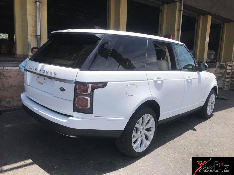 Chiếc SUV hạng sang Range Rover HSE 2018 mới được đưa về nước thuộc phiên bản động cơ 3.0 lít Chiếc SUV hạng sang Range Rover HSE 2018 mới được đưa về nước thuộc phiên bản động cơ 3.0 lít