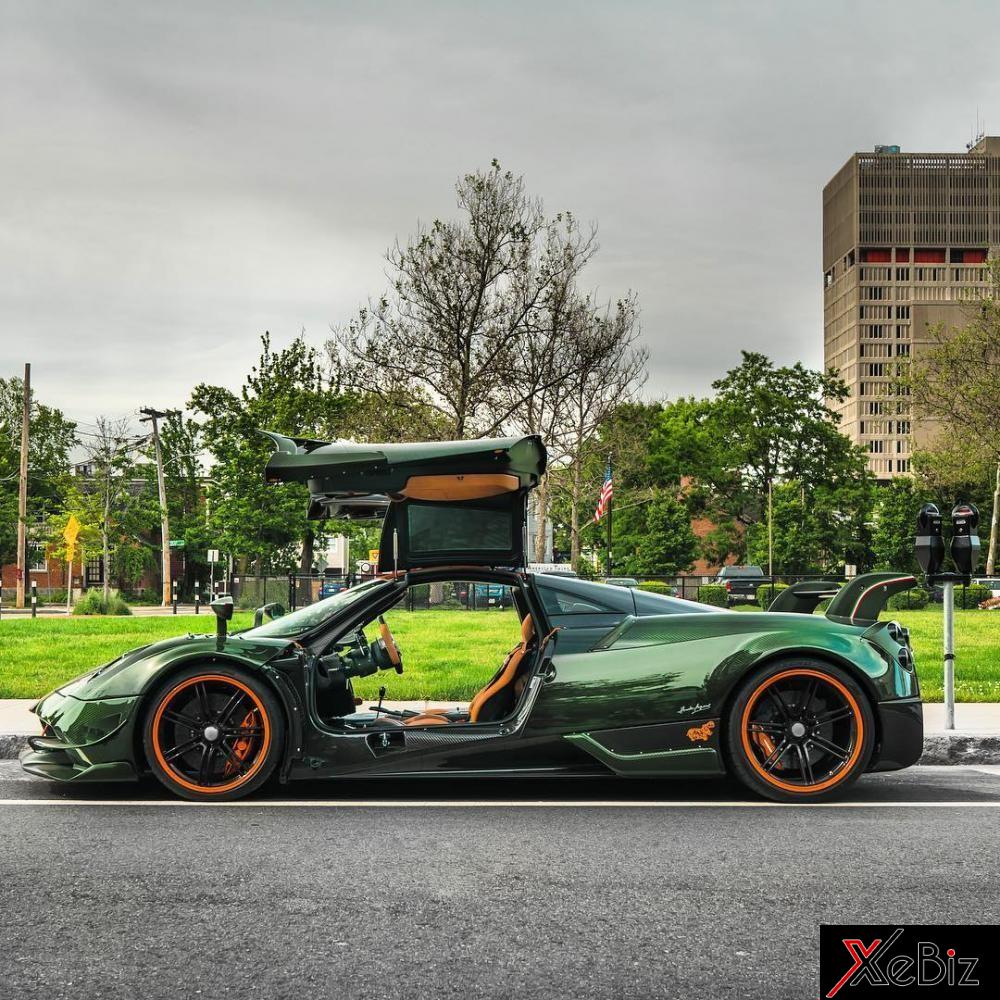 Trong bộ sưu tập của Gregb.23 còn có hàng hiếm Pagani Huayra BC chỉ có 20 chiếc được sản xuất và mang bộ áo sợi carbon xanh lục.