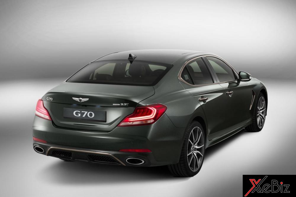 đuôi xe Genesis G70 3