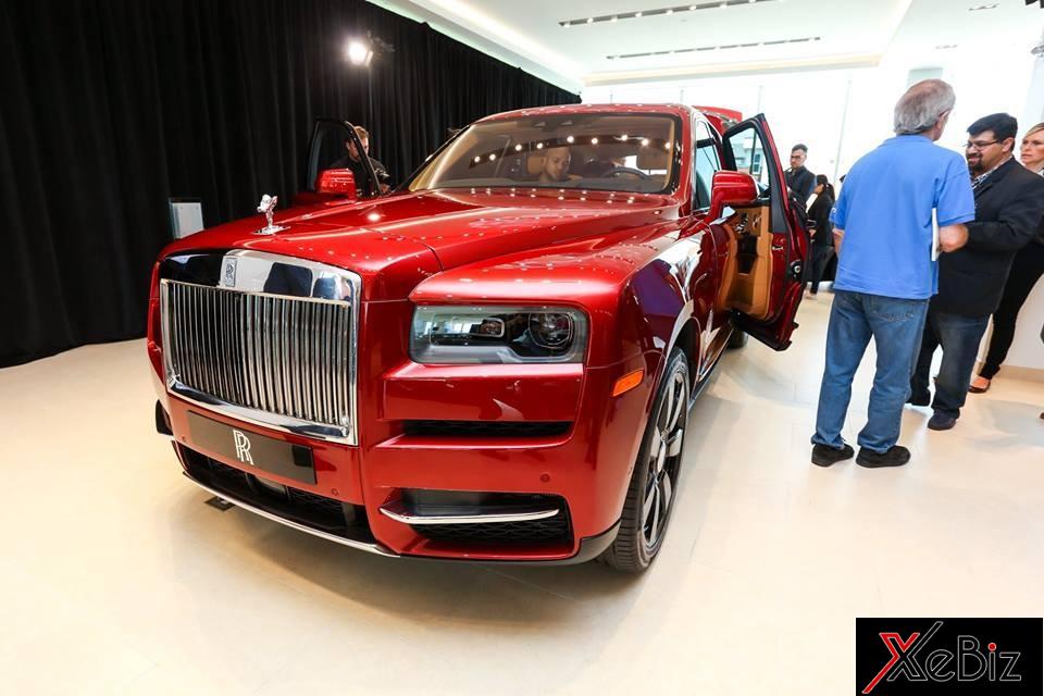 Rolls-Royce Cullinan ra mắt giới nhà giàu tại Canada