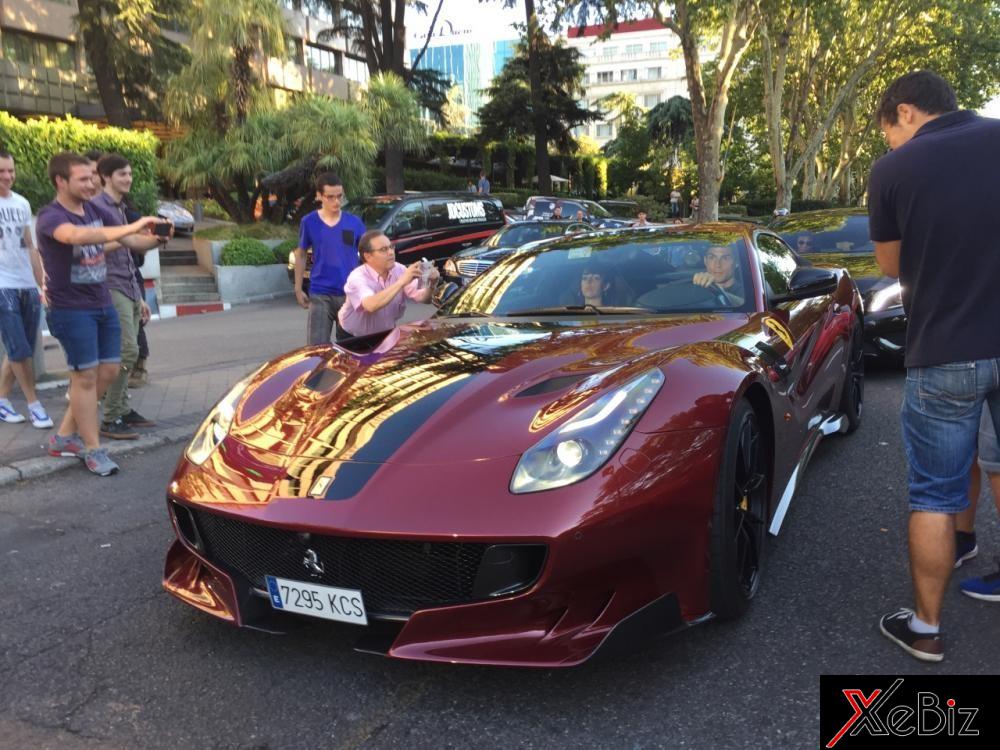 Cristiano Ronaldo sau vô lăng siêu xe Ferrari F12tdf Cristiano Ronaldo sau vô lăng siêu xe Ferrari F12tdf
