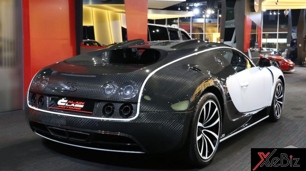 Hãng độ nổi tiếng đến từ Đức đặt tên cho bản độ của mình là Bugatti Veyron Linea Vivere với điểm nhấn chính là ngoại thất và cả bên trong khoang lái được phối 2 màu đối lập là trắng và sợi carbon đen bóng