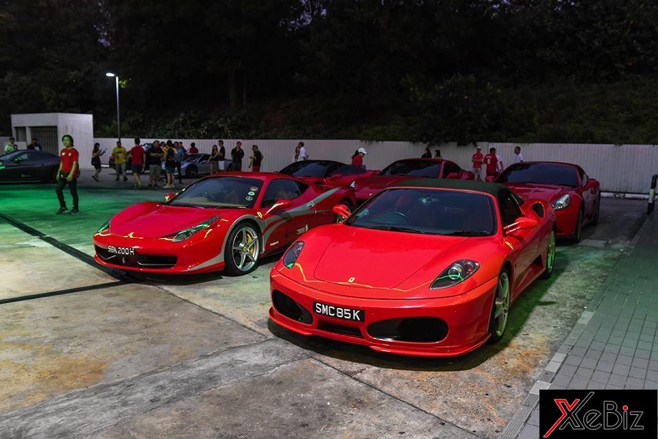 Từ tờ mờ sáng các thành viên câu lạc bộ Ferrari Singapore đã đến địa điểm tập kết